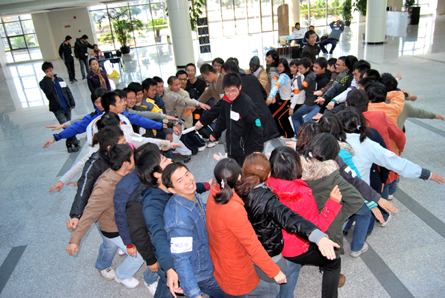 素质拓展活动图(2)